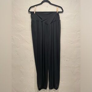 WOMEN’S Black Harem Style Casual Pants NWT